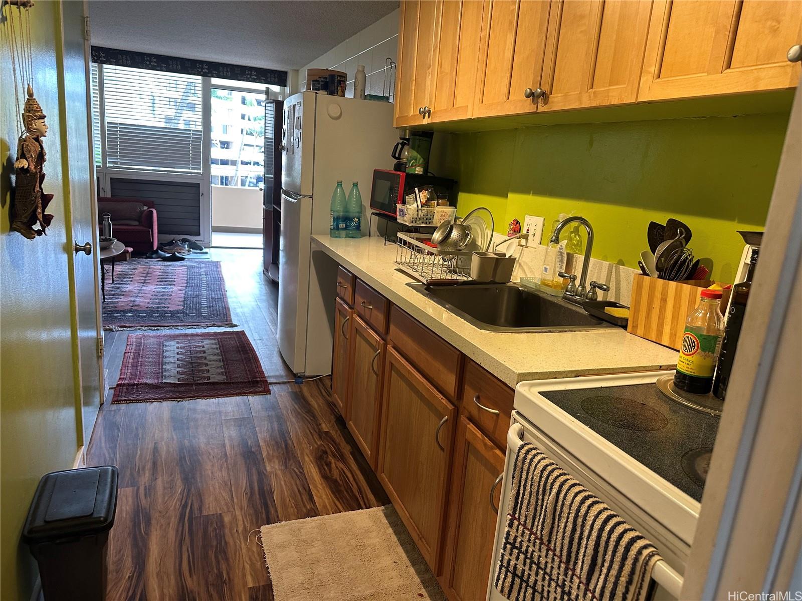 Tradewinds Hotel Inc condo # A504, Honolulu, Hawaii - photo 5 of 11