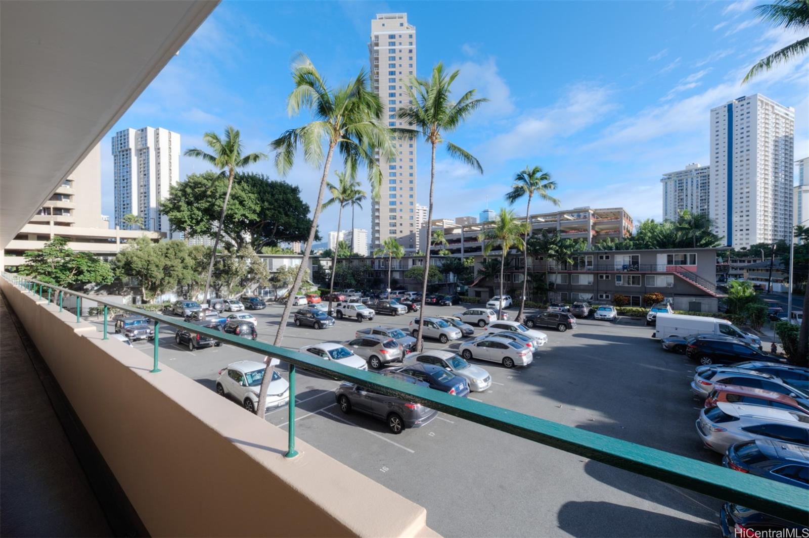 Tradewinds Hotel Inc condo # B208, Honolulu, Hawaii - photo 2 of 18