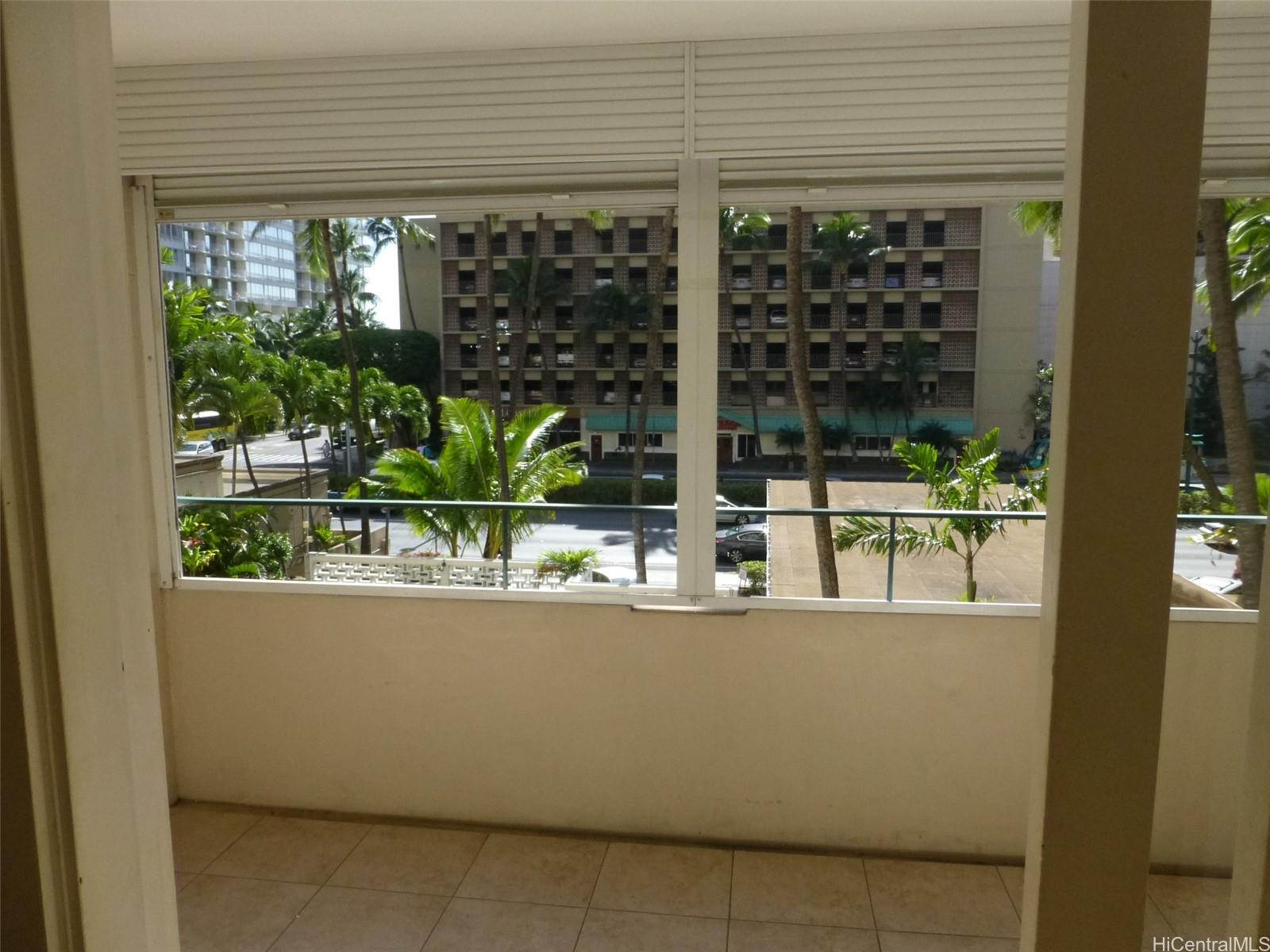 Tradewinds Hotel Inc condo # B301, Honolulu, Hawaii - photo 8 of 11