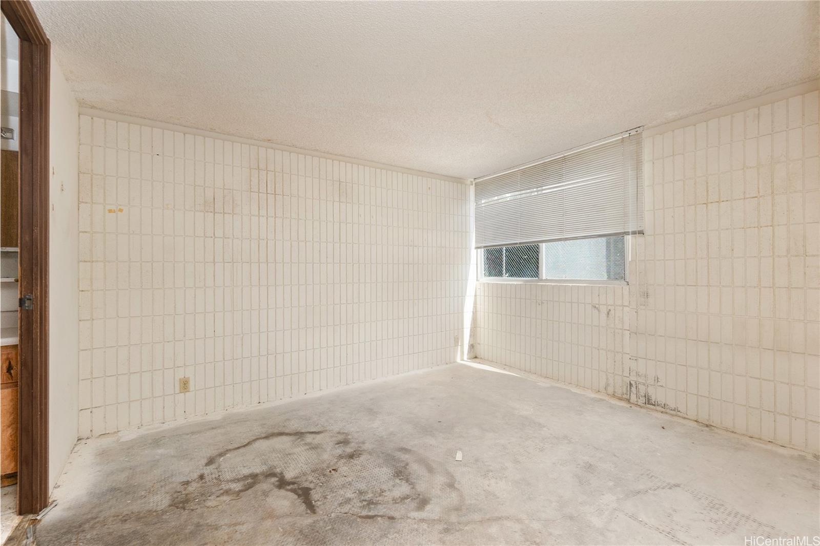 Nuuanu Park Place condo # B206, Honolulu, Hawaii - photo 2 of 16