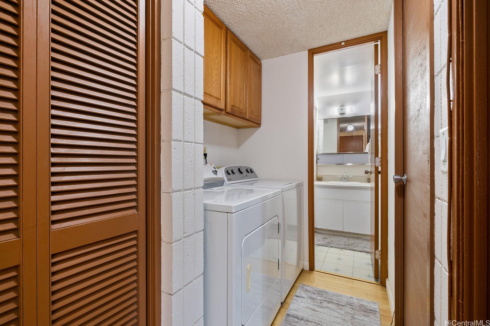 Nuuanu Park Place condo # B405, Honolulu, Hawaii - photo 17 of 25