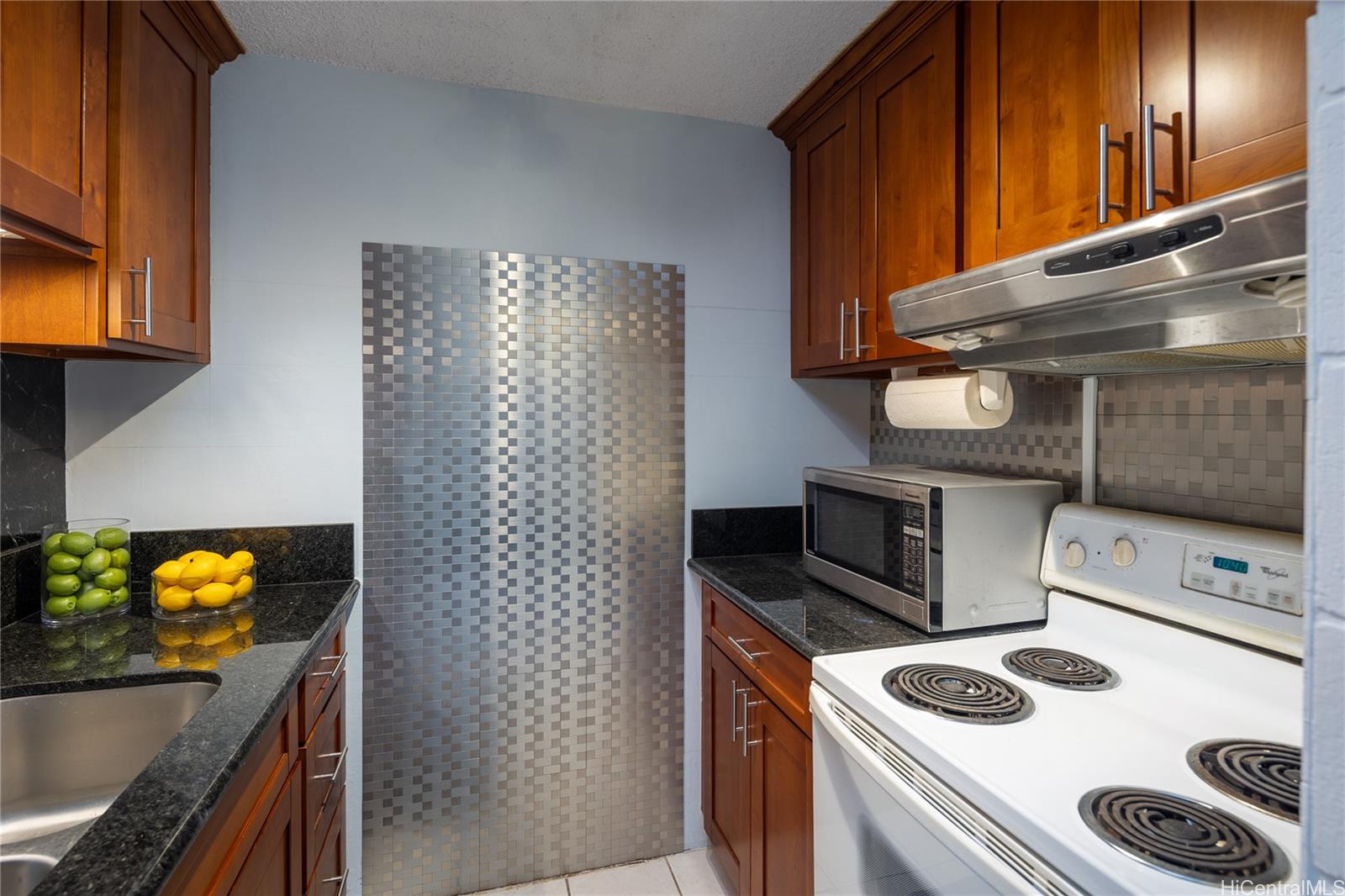 Nuuanu Park Place condo # B508, Honolulu, Hawaii - photo 16 of 24