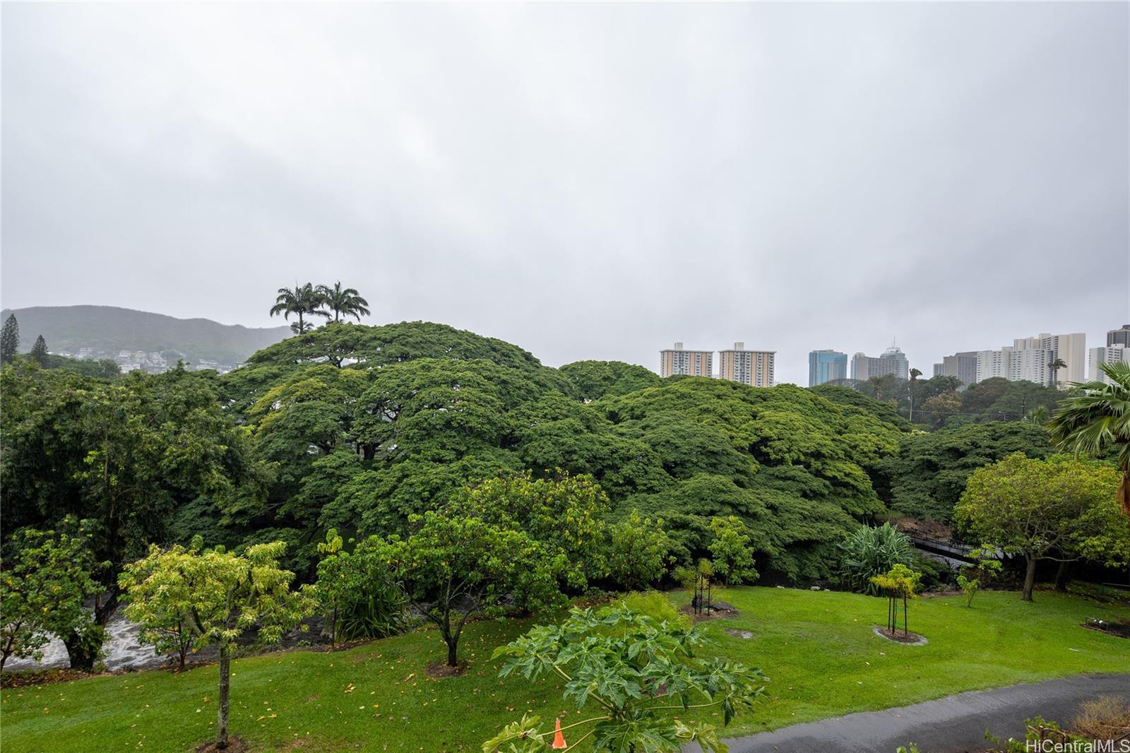 Nuuanu Park Place condo # B508, Honolulu, Hawaii - photo 20 of 24