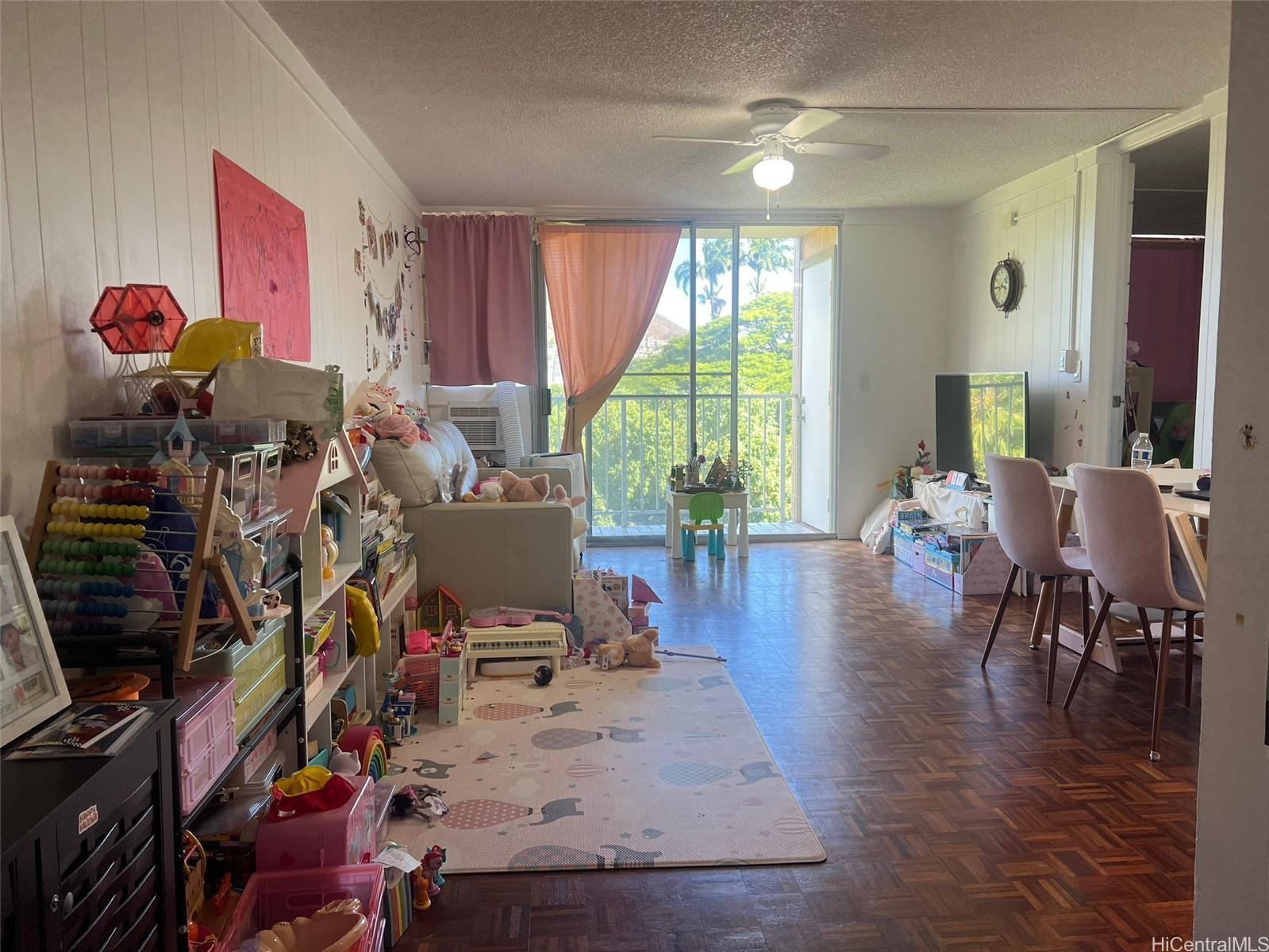 Nuuanu Park Place condo # B609, Honolulu, Hawaii - photo 4 of 8