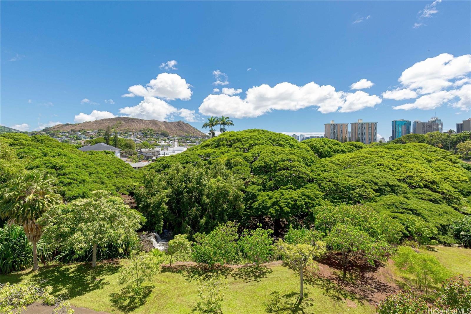 Nuuanu Park Place condo # B/PH9, Honolulu, Hawaii - photo 20 of 24