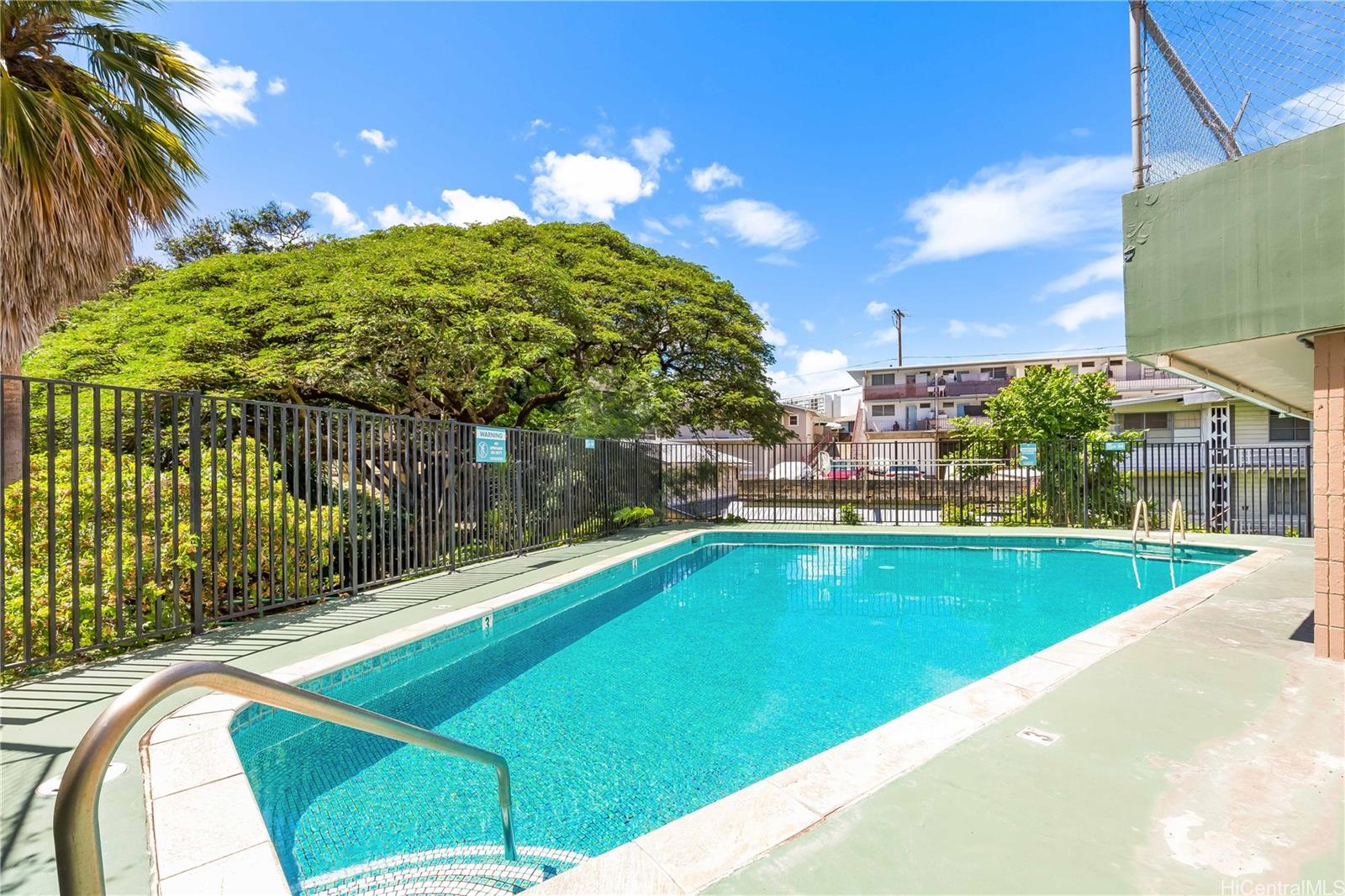 Nuuanu Park Place condo # B/PH9, Honolulu, Hawaii - photo 21 of 24