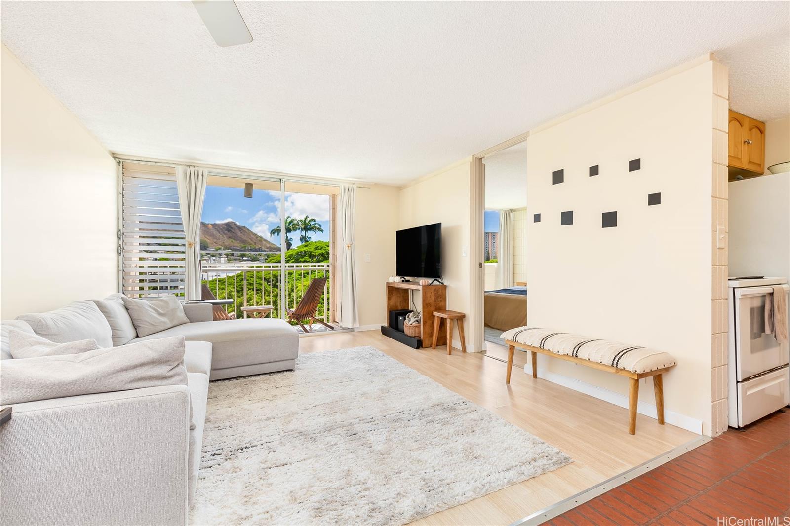 Nuuanu Park Place condo # B/PH9, Honolulu, Hawaii - photo 4 of 24