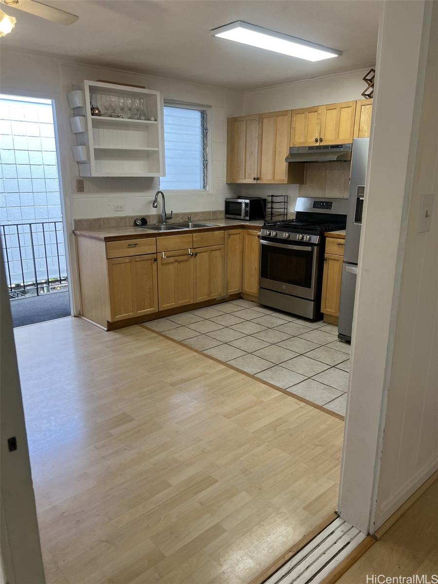 Hale Poki condo # 201, Honolulu, Hawaii - photo 14 of 20