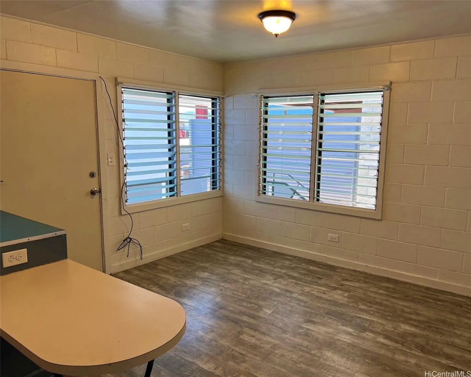 1722 Democrat St Honolulu - Multi-family - photo 6 of 8