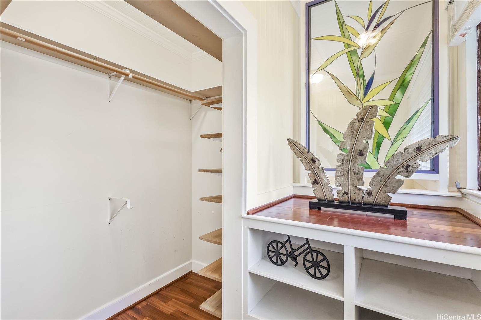 1724  Lewalani Drive Makiki, Honolulu home - photo 13 of 24