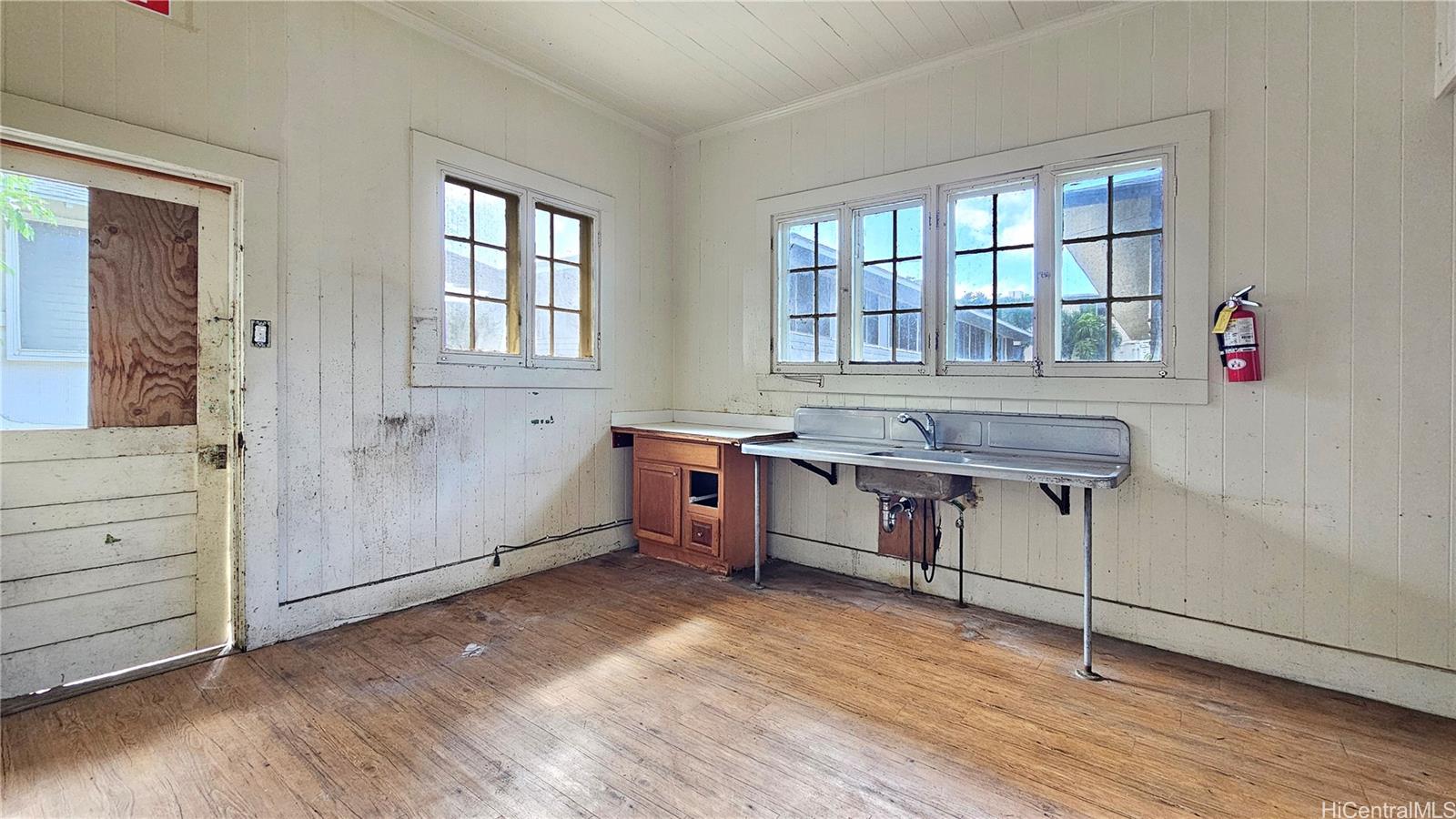 1727  Nuuanu Ave Nuuanu-lower, Honolulu home - photo 3 of 25