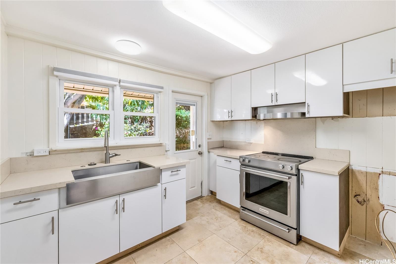 1729  Iwi Way Wilhelmina, Diamond Head home - photo 10 of 19