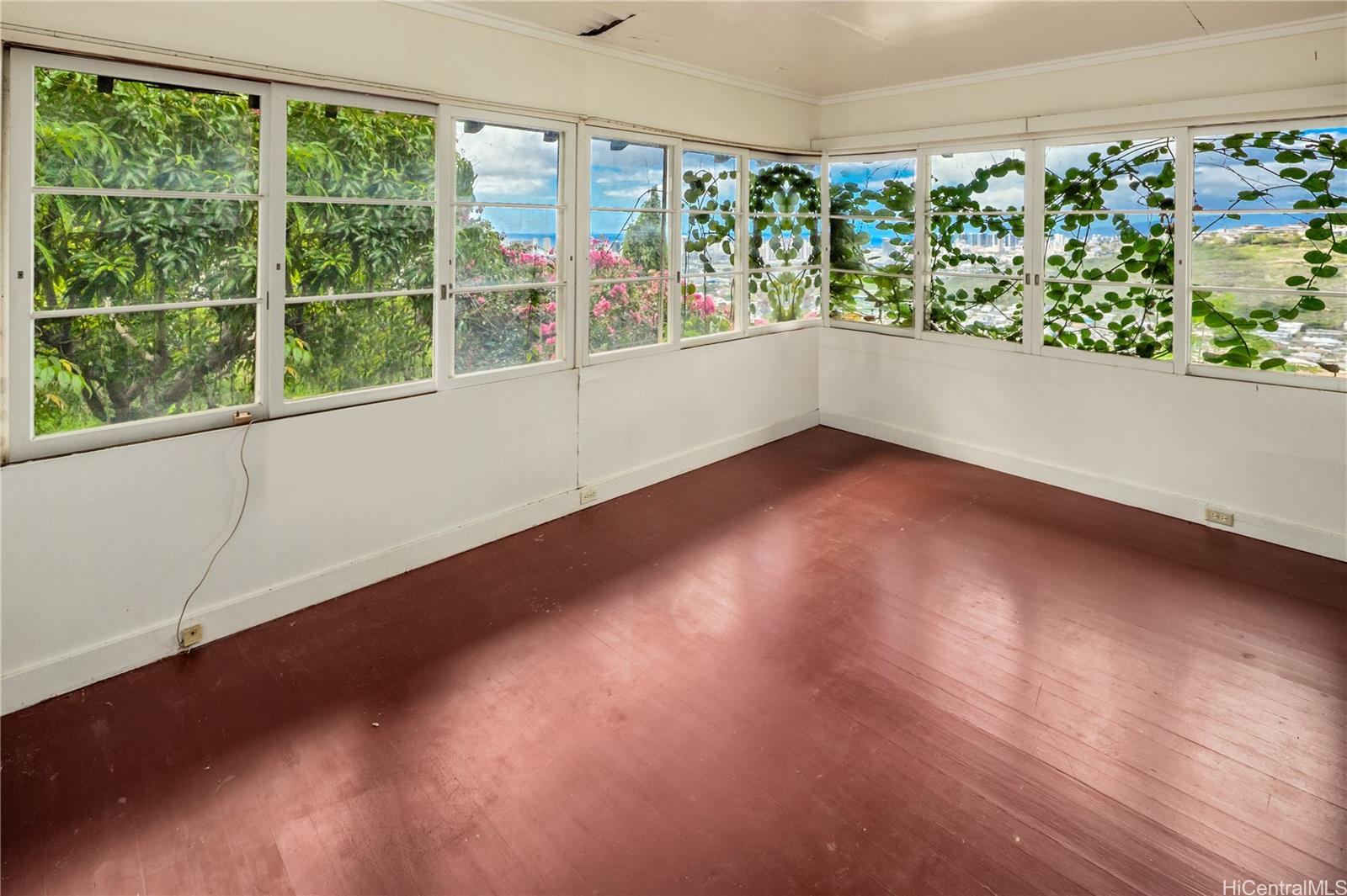 1732-A  Mikahala Way Wilhelmina, Diamond Head home - photo 24 of 25