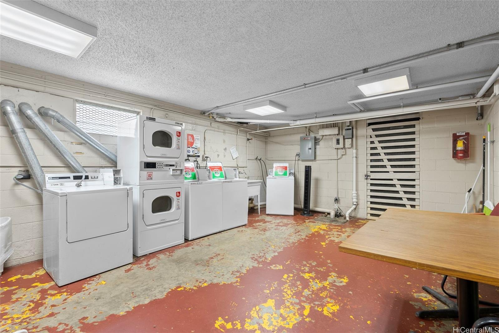 Tiare Apts condo # 106, Honolulu, Hawaii - photo 14 of 15