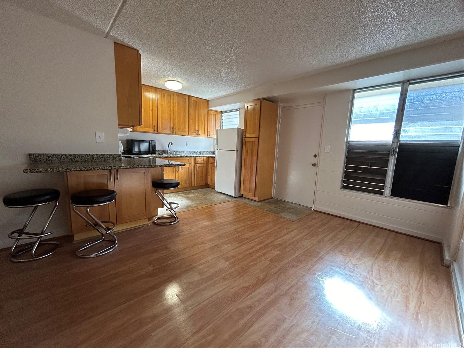 1737 Beretania Street Honolulu - Rental - photo 3 of 11