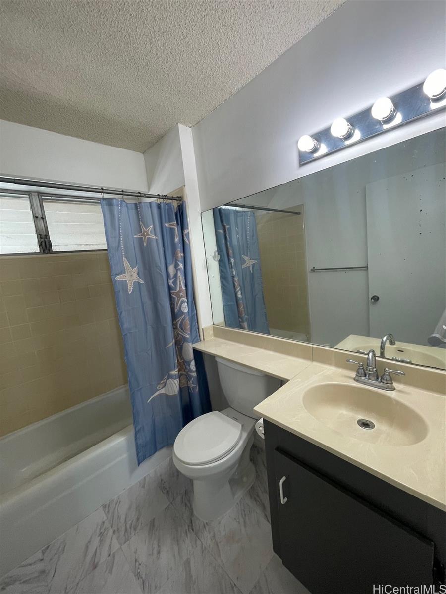 Union Plaza condo # 502B, Honolulu, Hawaii - photo 13 of 19