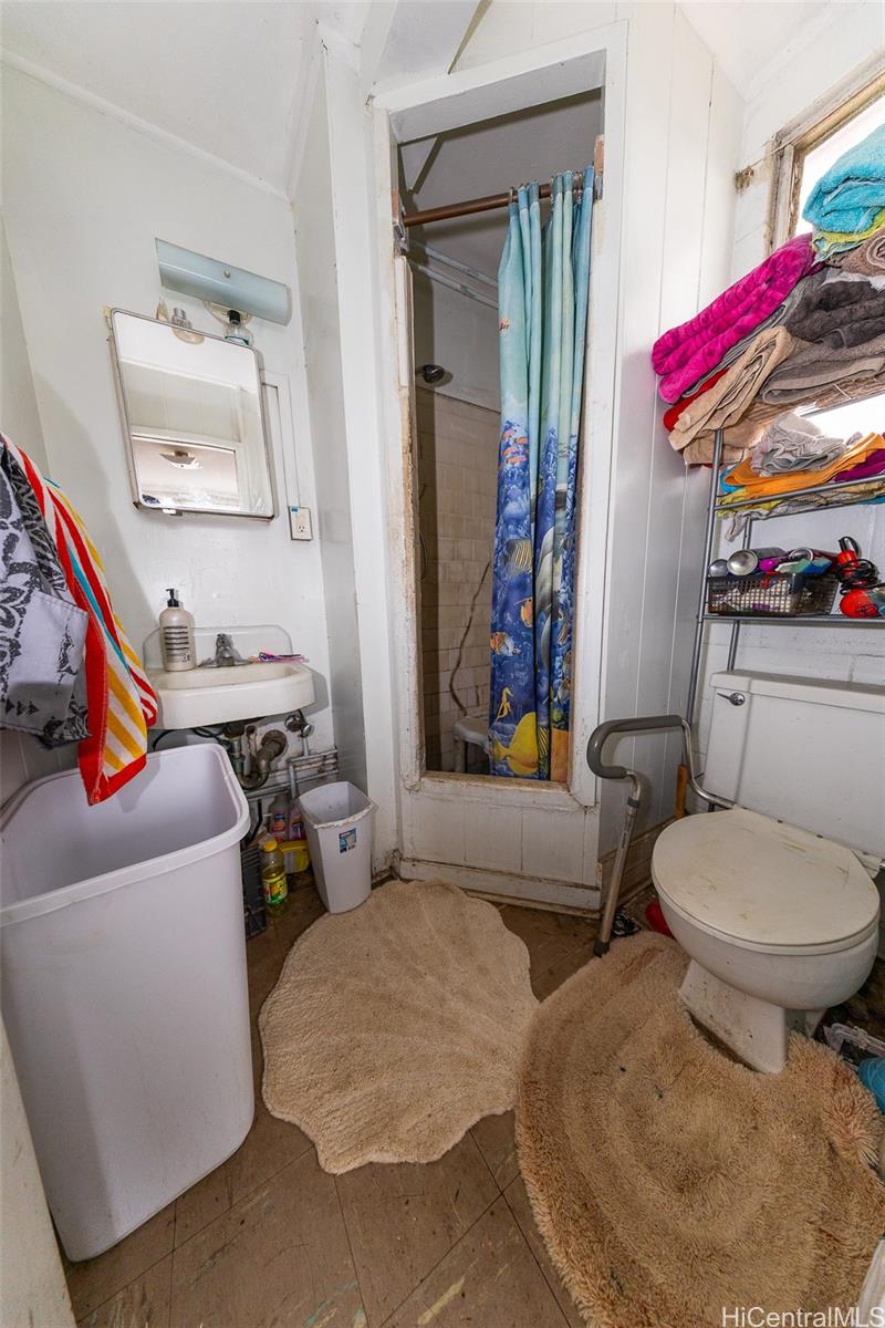 174 Wilikina Drive Wahiawa - Multi-family - photo 5 of 23