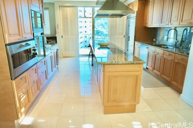 Courtyards At Punahou condo # 1, Honolulu, Hawaii - photo 13 of 24