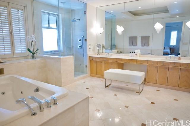 Courtyards At Punahou condo # 1, Honolulu, Hawaii - photo 8 of 24