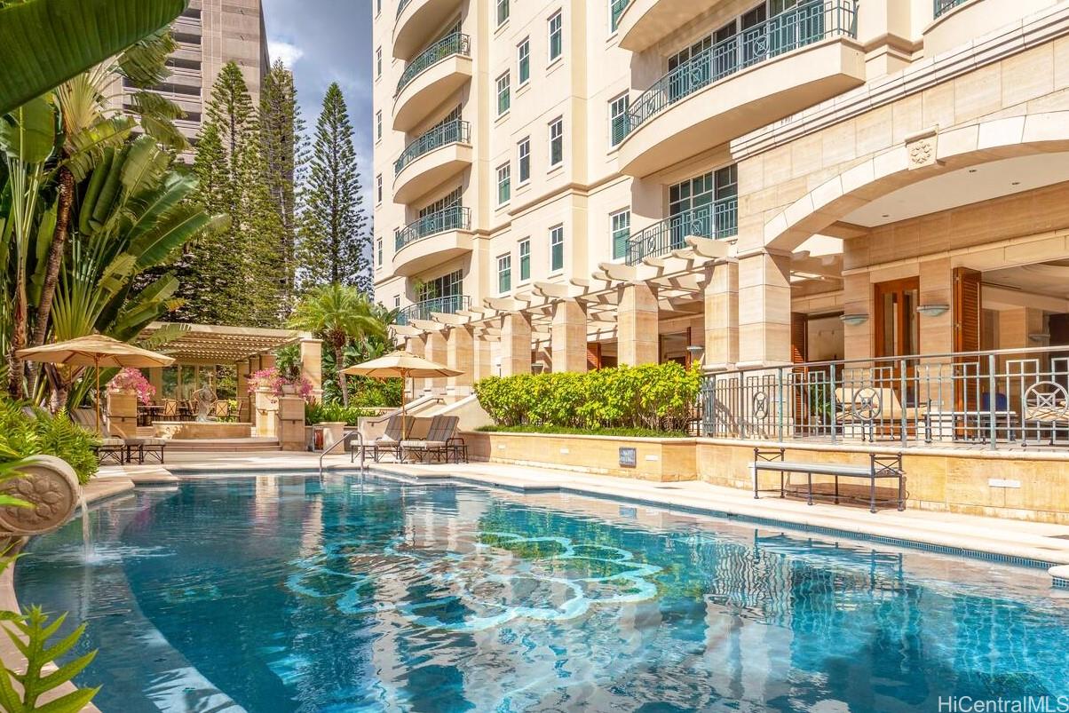 Courtyards At Punahou condo # 25, Honolulu, Hawaii - photo 22 of 25