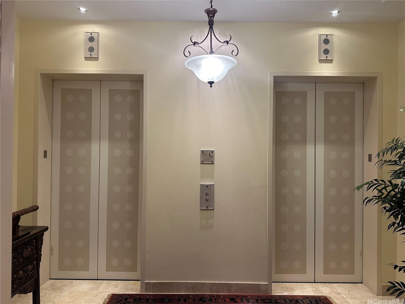 Courtyards At Punahou condo # 33, Honolulu, Hawaii - photo 13 of 19