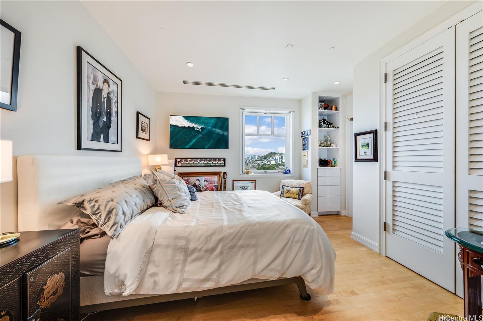 Courtyards At Punahou condo # 9, Honolulu, Hawaii - photo 14 of 25