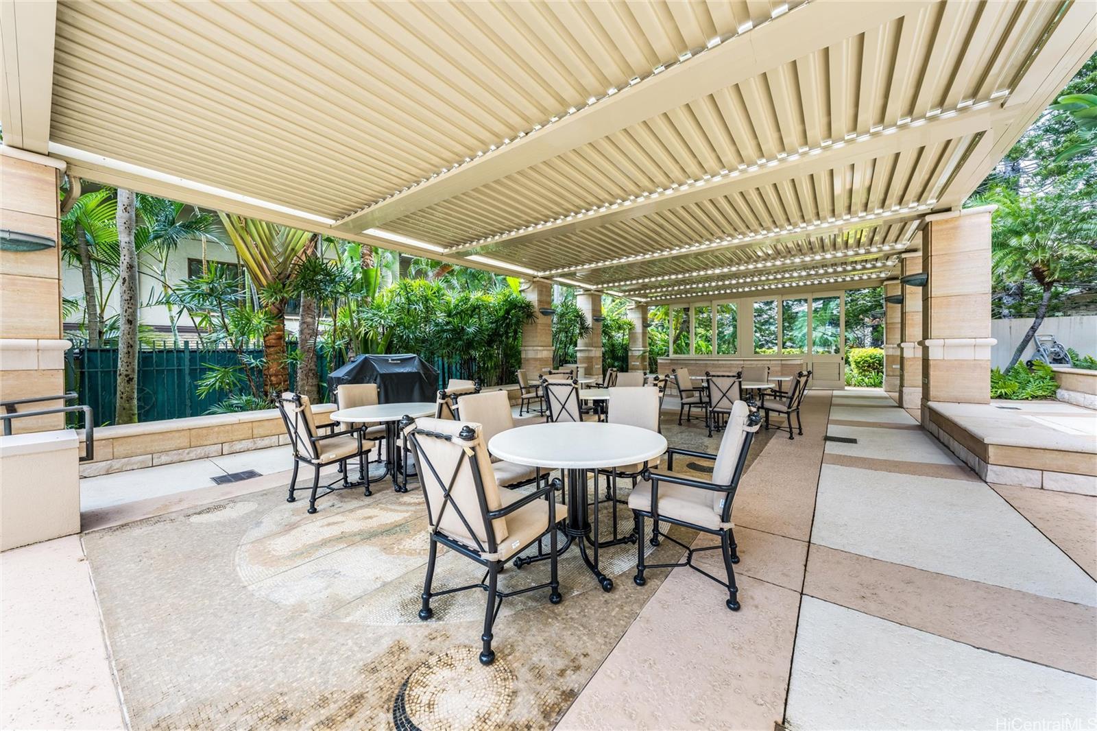 Courtyards At Punahou condo # 9, Honolulu, Hawaii - photo 20 of 25