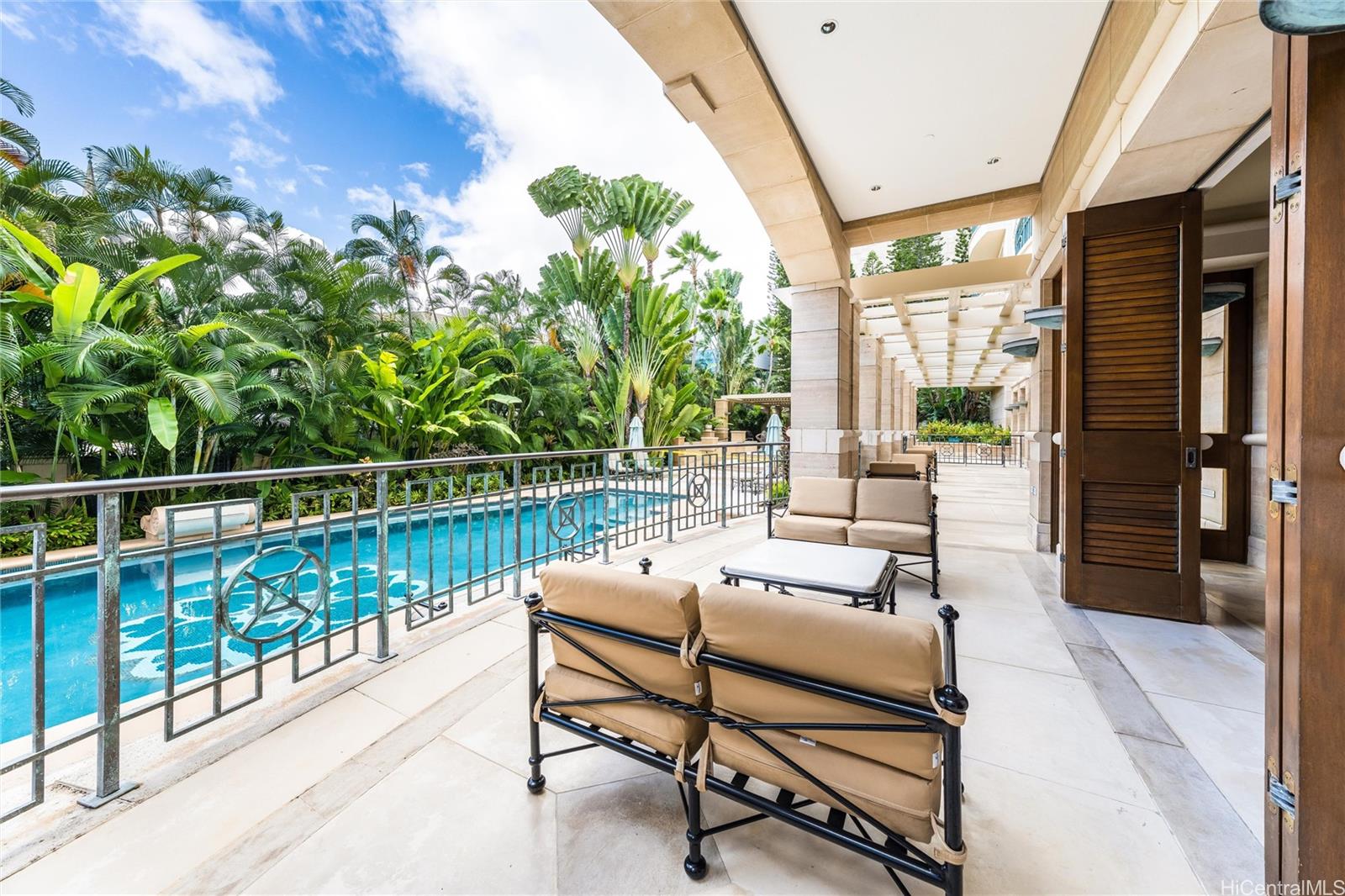 Courtyards At Punahou condo # 9, Honolulu, Hawaii - photo 22 of 25