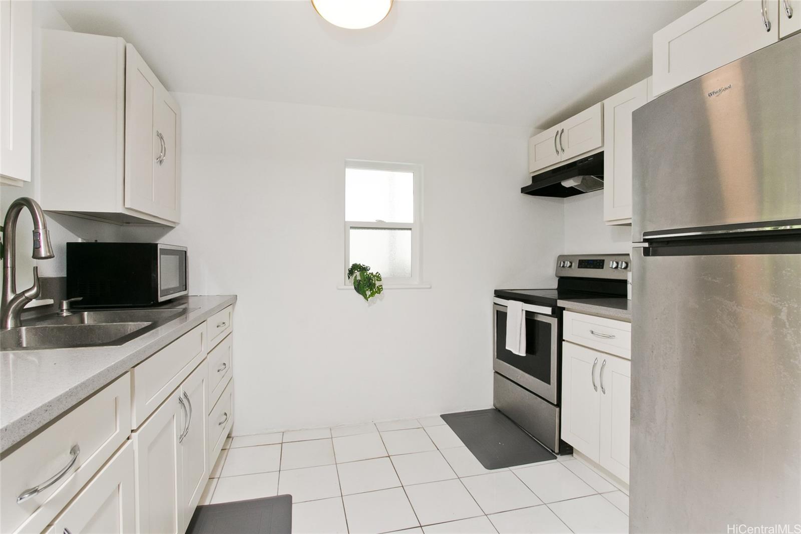 1740  Kamohoalii Street Kalihi-upper, Honolulu home - photo 15 of 25