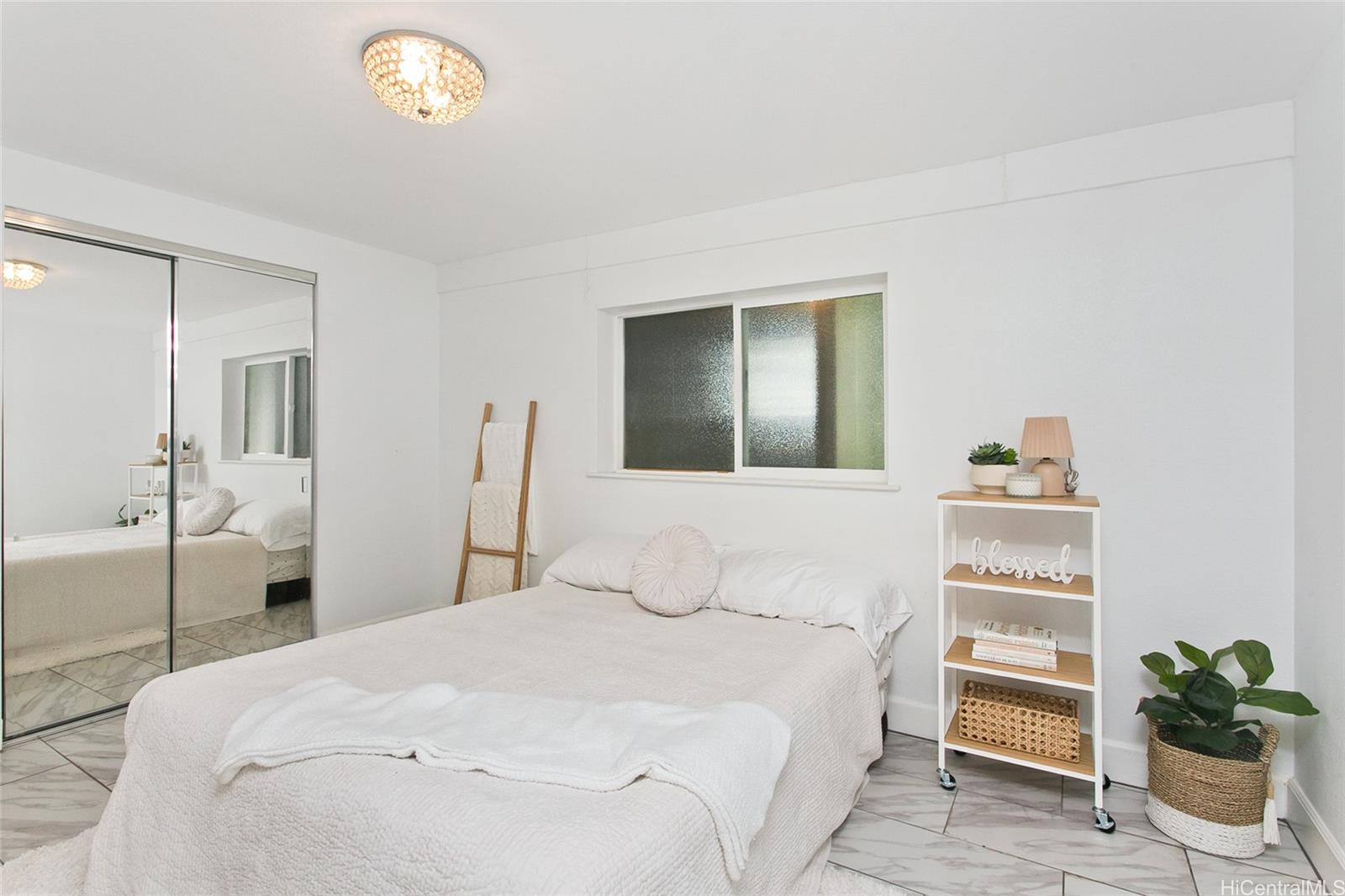 1740  Kamohoalii Street Kalihi-upper, Honolulu home - photo 16 of 25