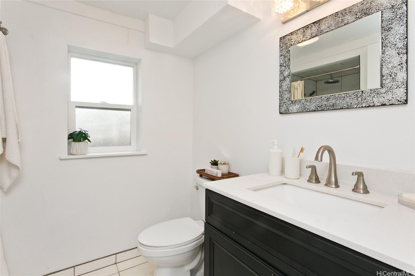 1740  Kamohoalii Street Kalihi-upper, Honolulu home - photo 17 of 25