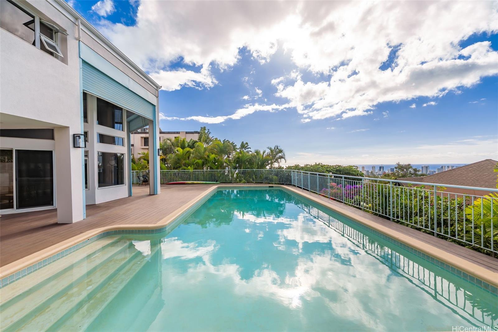 1740  Mikahala Way Wilhelmina, Diamond Head home - photo 13 of 15