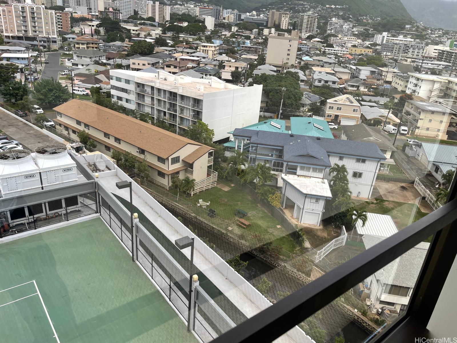 1750 Kalakaua Ave Honolulu - Rental - photo 4 of 14