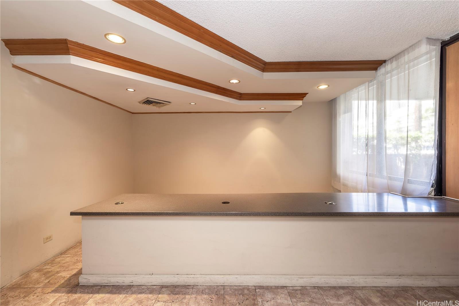 1750 Kalakaua Ave Honolulu Oahu commercial real estate photo2 of 10