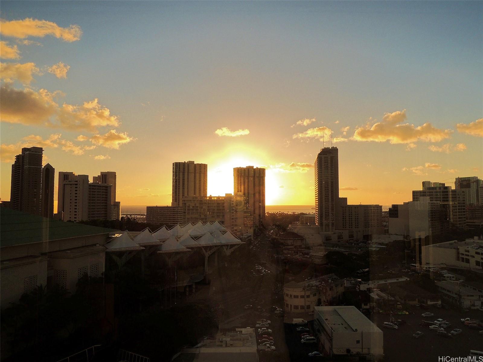 Century Center condo # 1704, Honolulu, Hawaii - photo 14 of 25