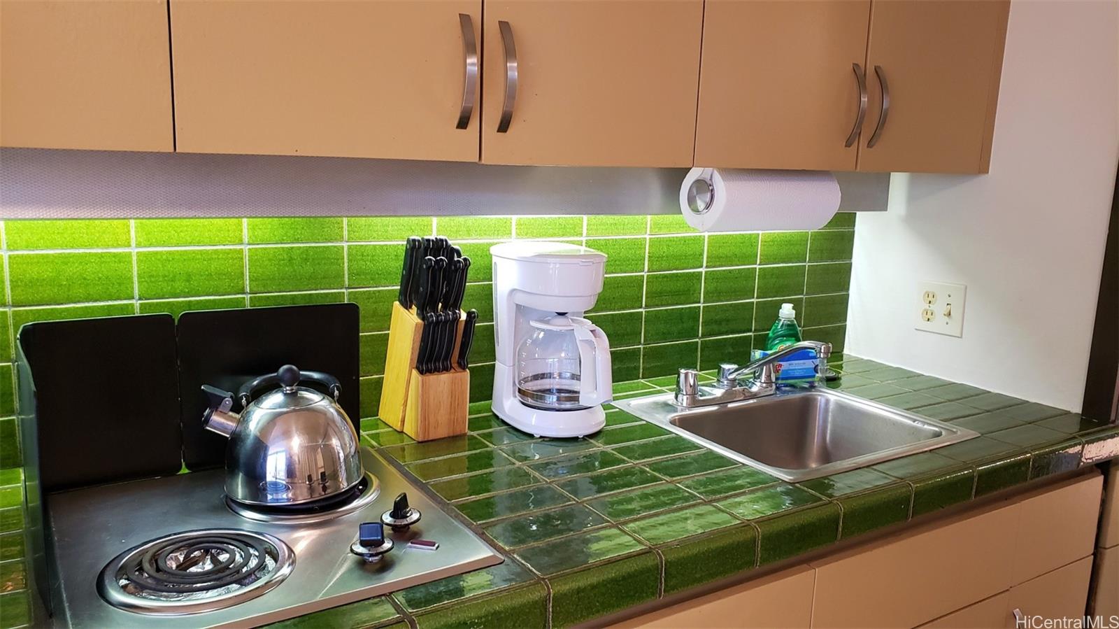 Century Center condo # 1704, Honolulu, Hawaii - photo 7 of 25