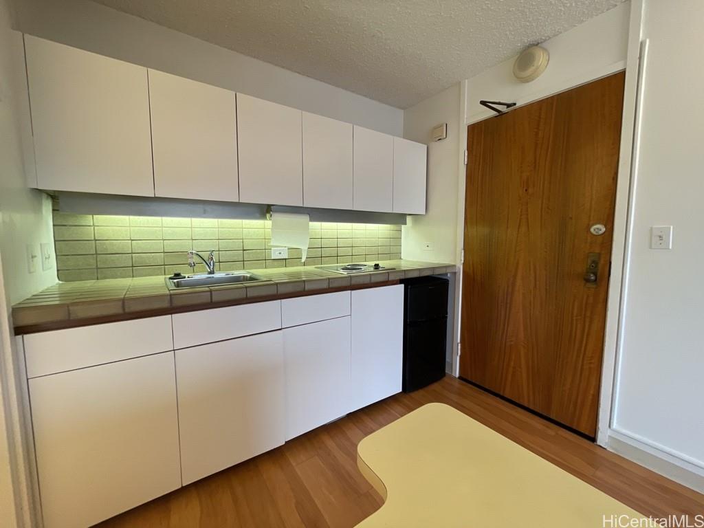 1750 Kalakaua Ave Honolulu - Rental - photo 11 of 19