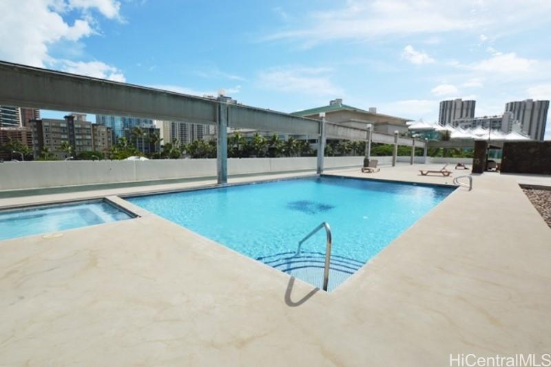 1750 Kalakaua Ave Honolulu - Rental - photo 18 of 19