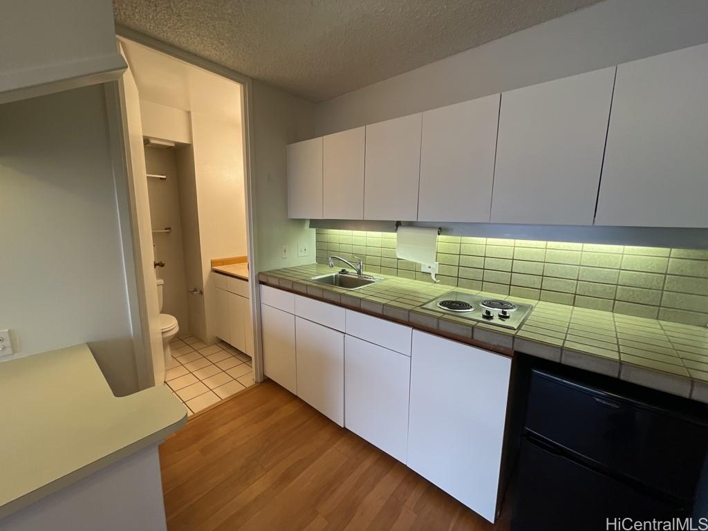 1750 Kalakaua Ave Honolulu - Rental - photo 7 of 19