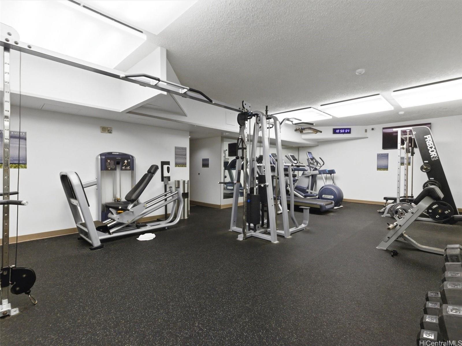 Century Center condo # 1903, Honolulu, Hawaii - photo 15 of 25