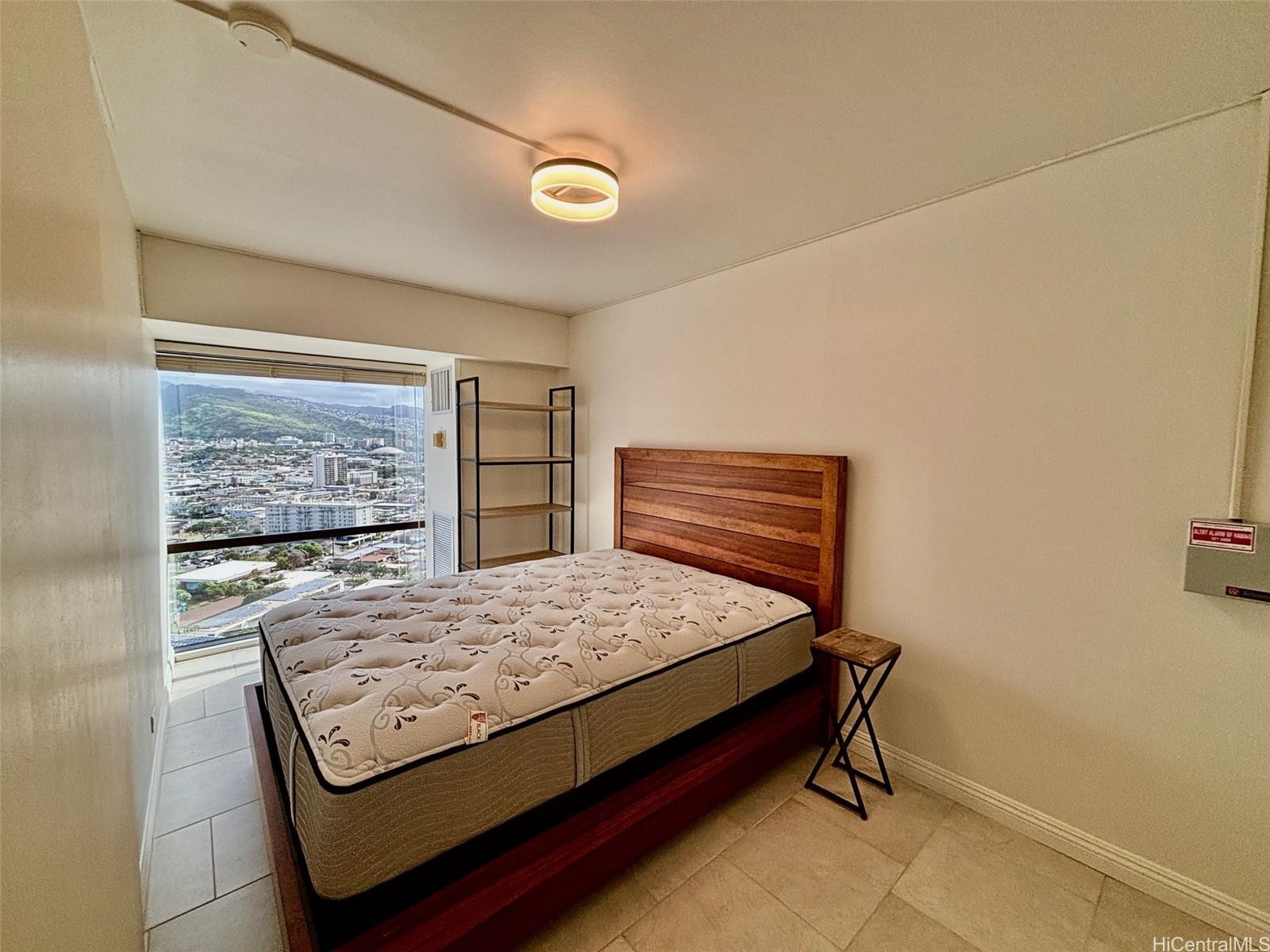 1750 Kalakaua Ave Honolulu - Rental - photo 9 of 23