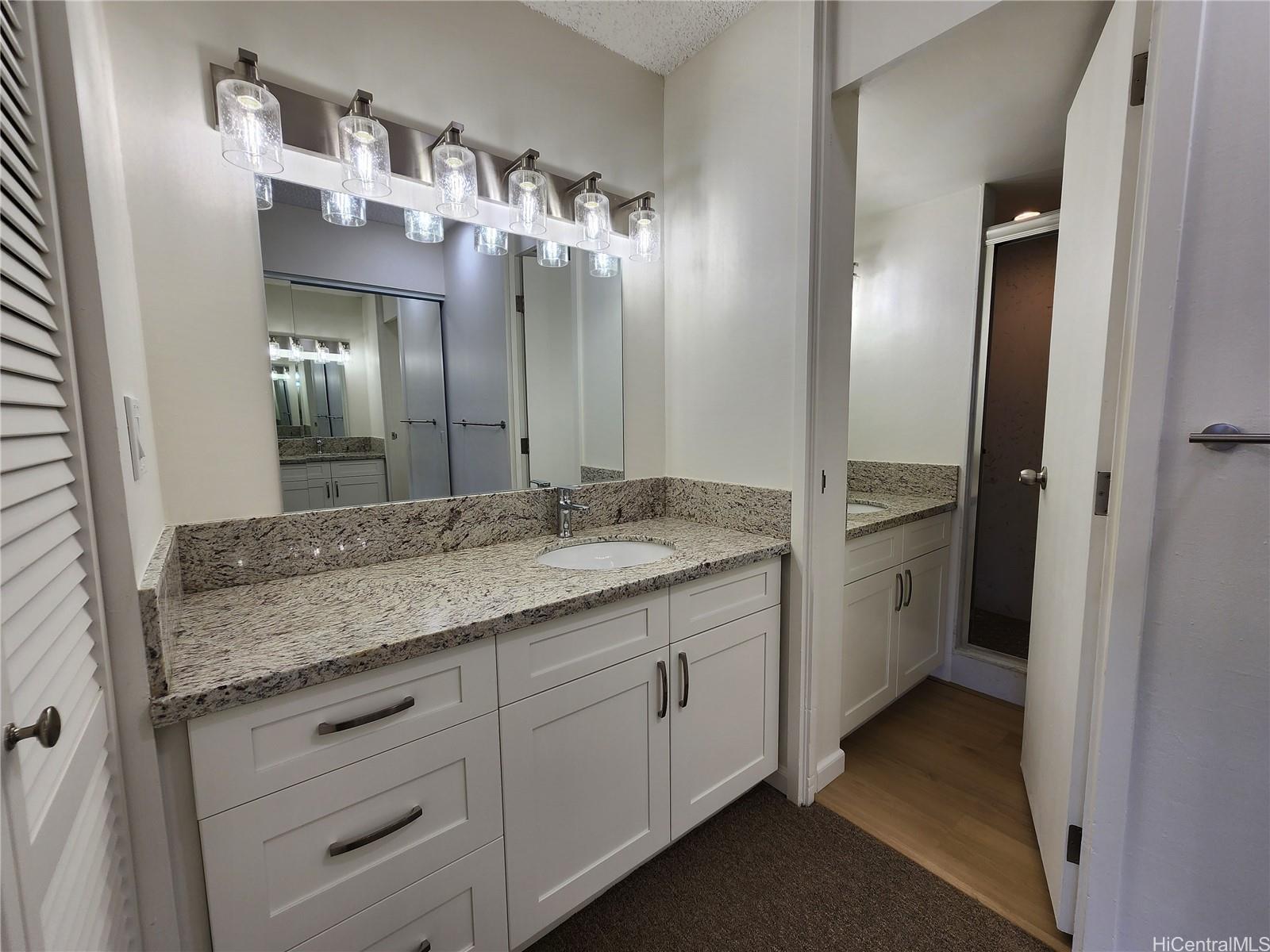 Century Center condo # 3303, Honolulu, Hawaii - photo 15 of 25