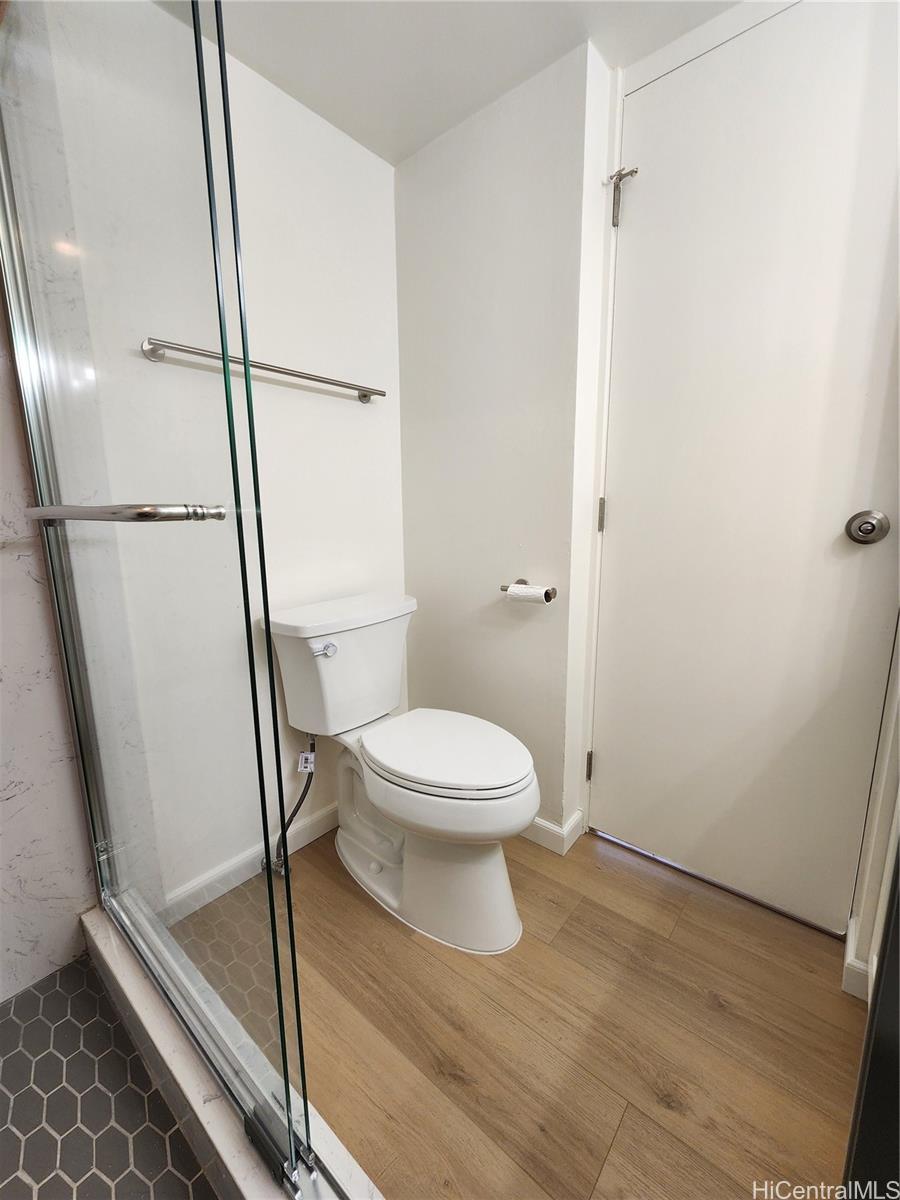 Century Center condo # 3303, Honolulu, Hawaii - photo 18 of 25