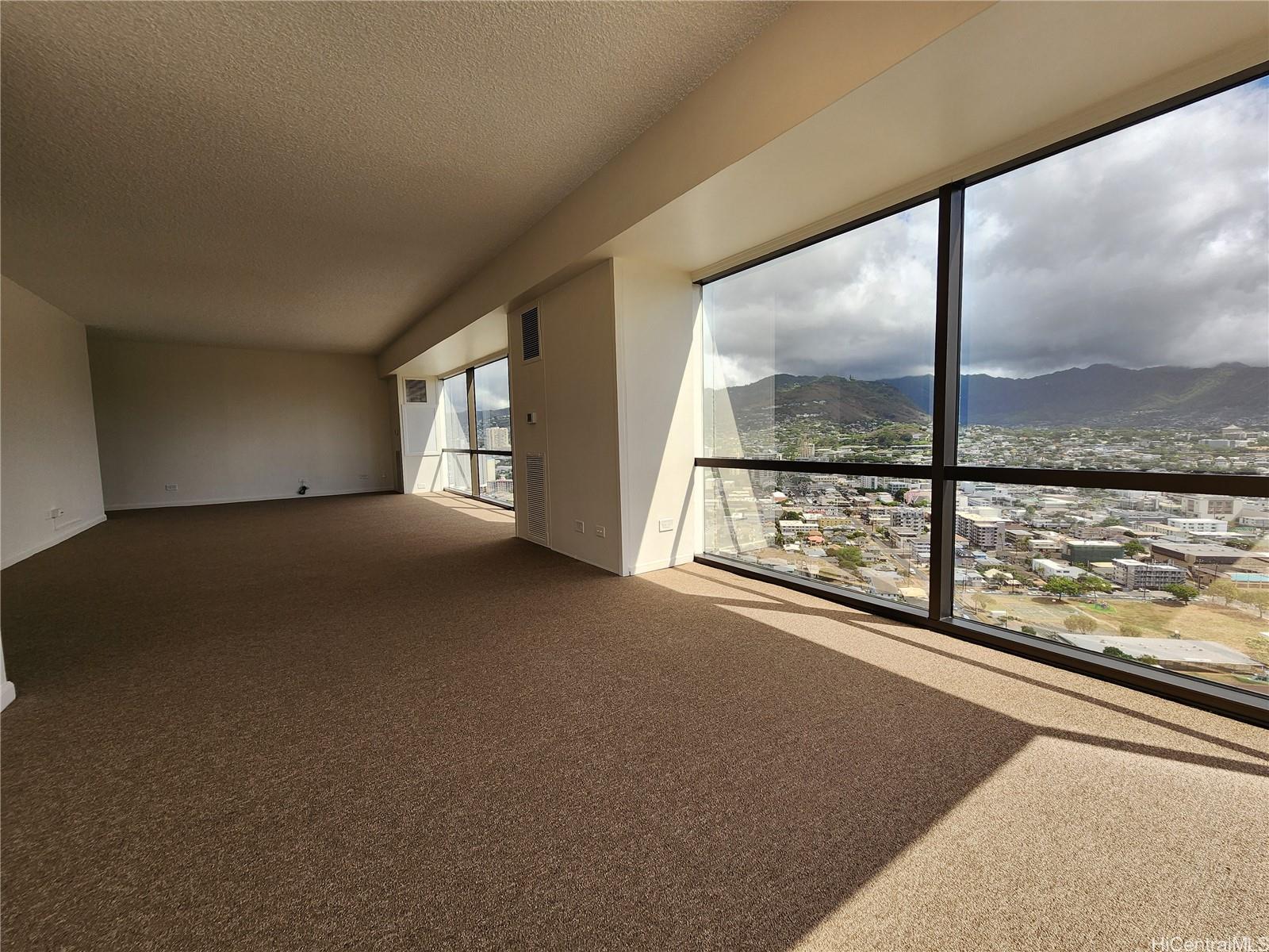 Century Center condo # 3303, Honolulu, Hawaii - photo 7 of 25