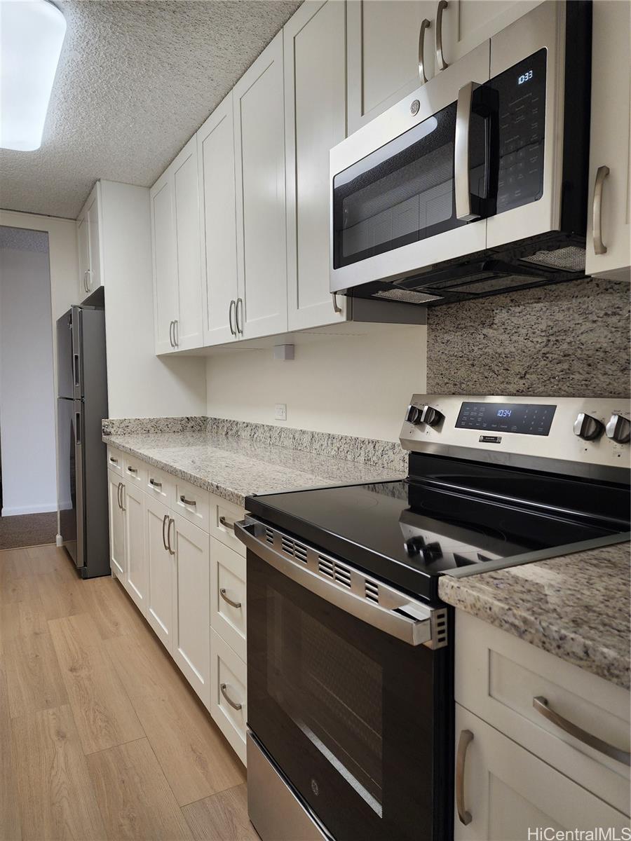 Century Center condo # 3303, Honolulu, Hawaii - photo 10 of 25