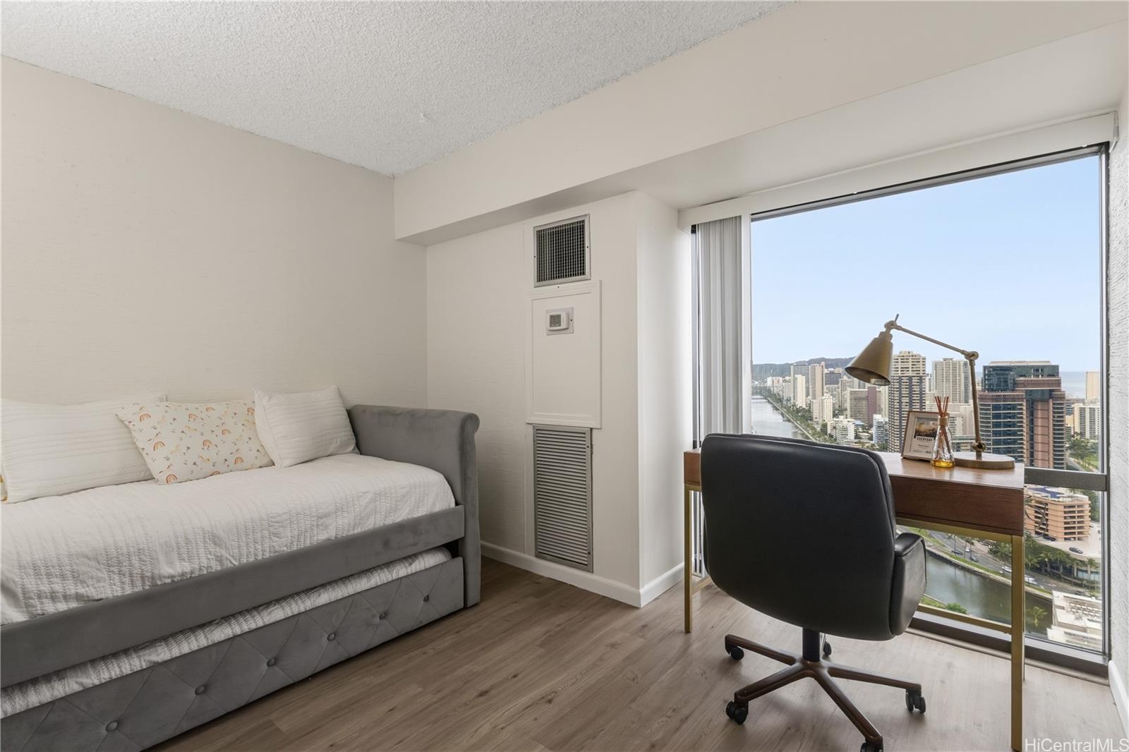 Century Center condo # 3803, Honolulu, Hawaii - photo 16 of 25