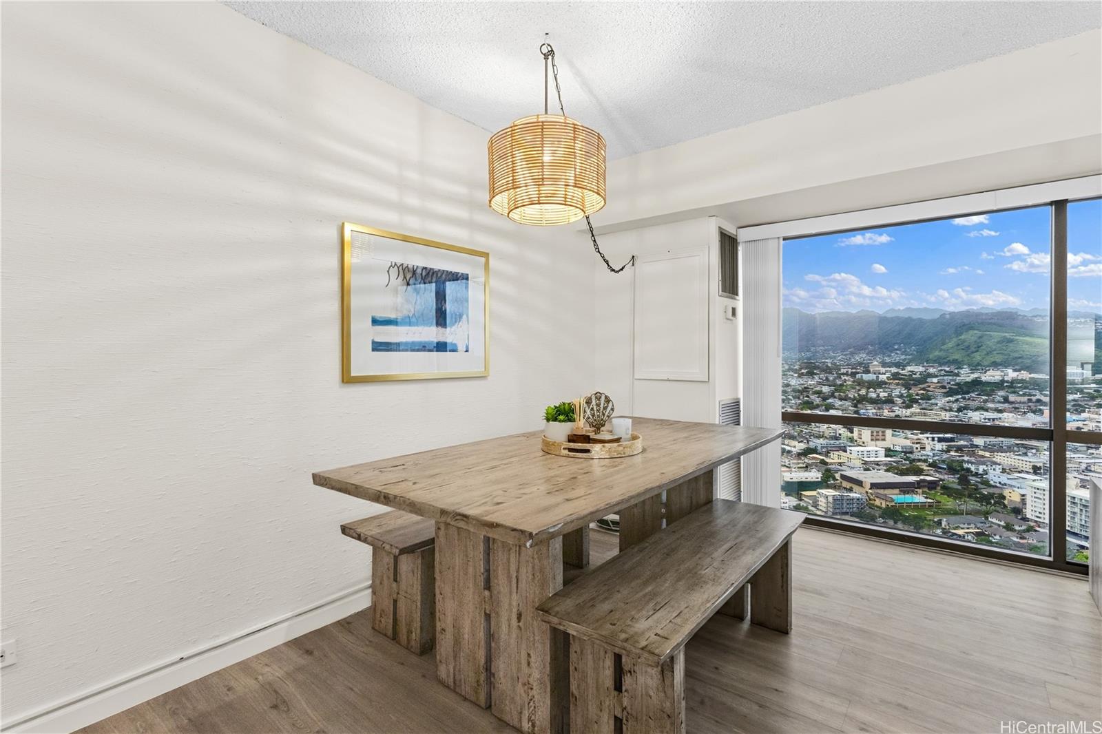 Century Center condo # 3803, Honolulu, Hawaii - photo 5 of 25