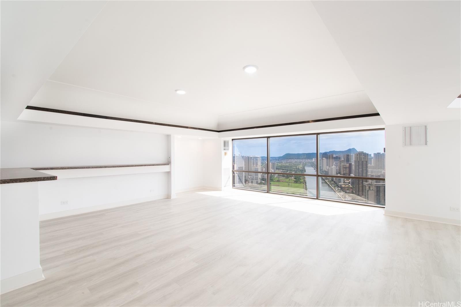 Century Center condo # 4100, Honolulu, Hawaii - photo 5 of 25