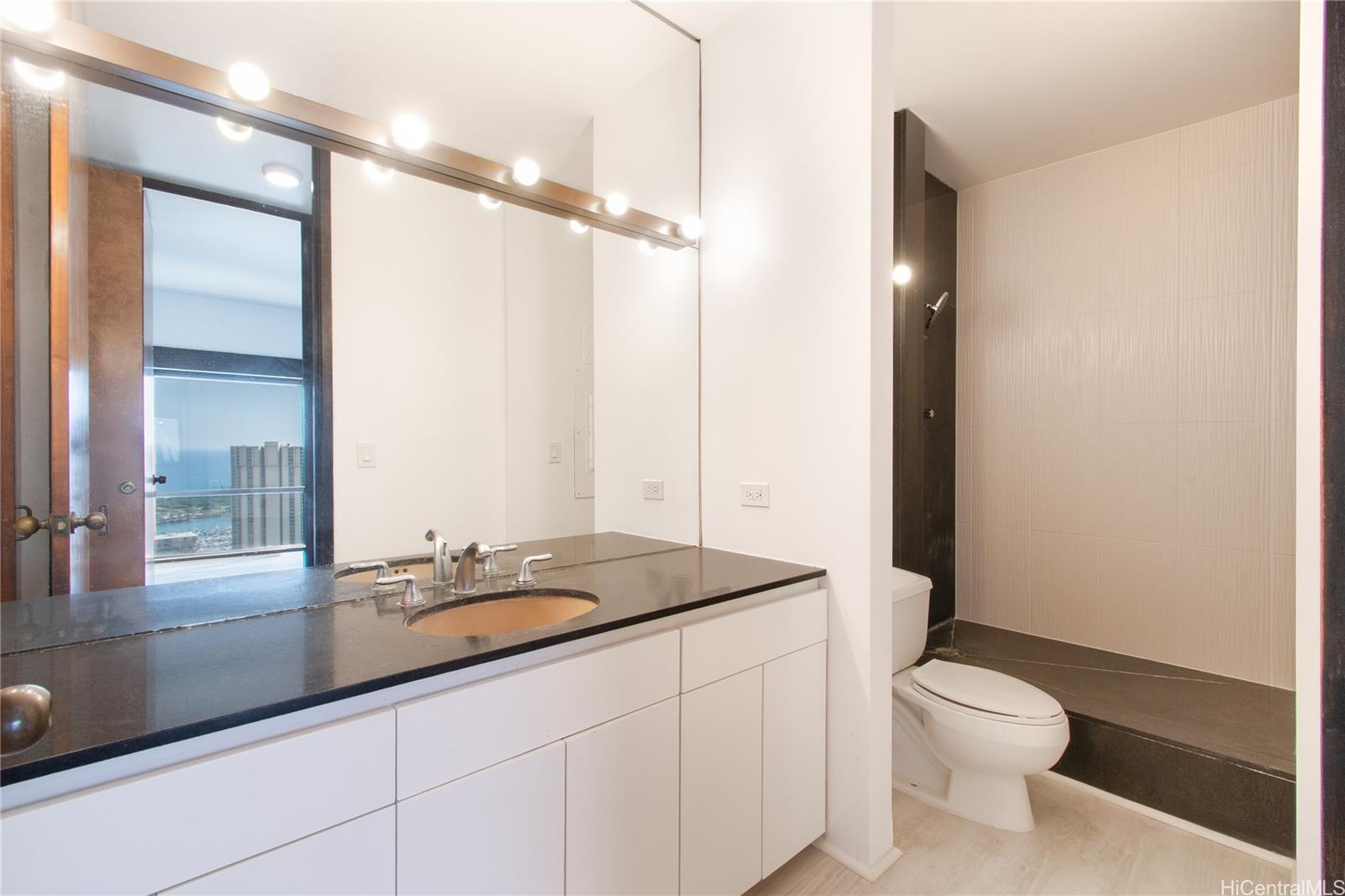 Century Center condo # 4100, Honolulu, Hawaii - photo 6 of 25