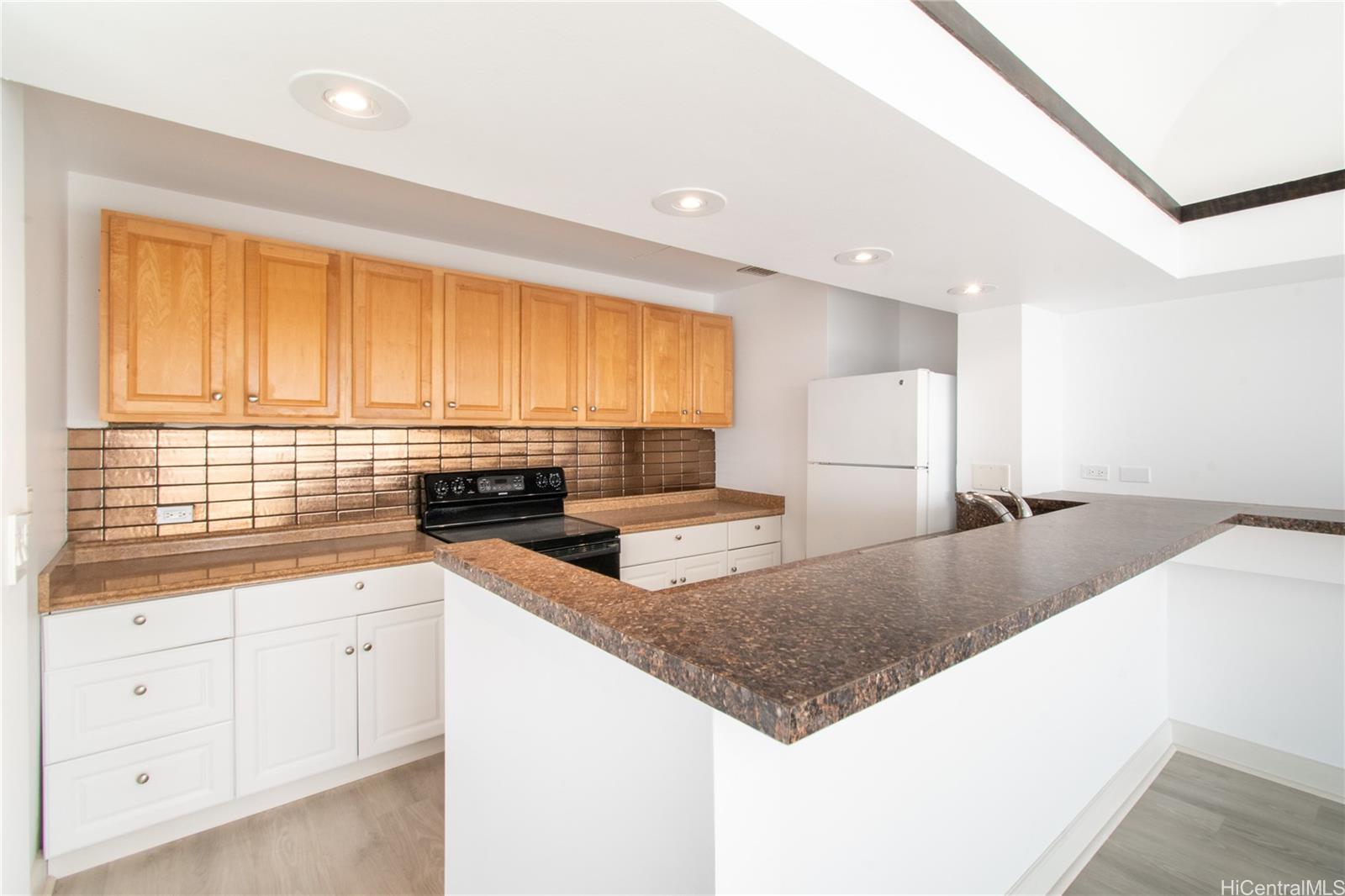 Century Center condo # 4100, Honolulu, Hawaii - photo 10 of 25